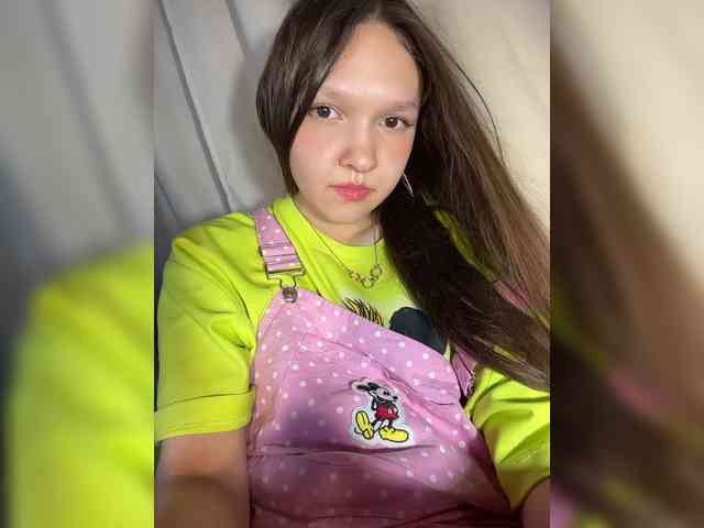 CuteLolly webcam