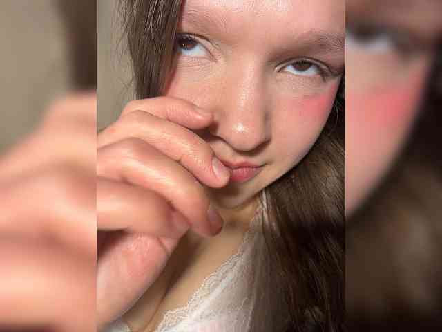 CuteLolly webcam