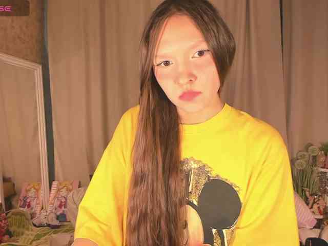 CuteLolly webcam