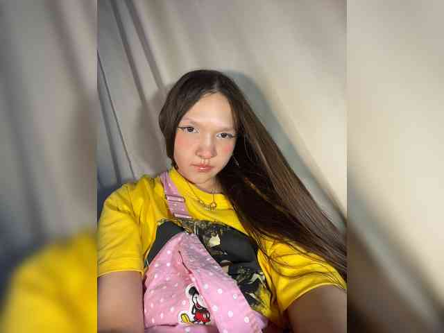 CuteLolly webcam