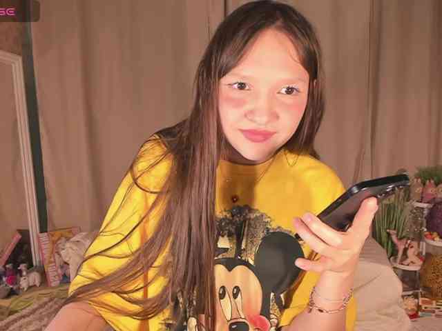 CuteLolly webcam