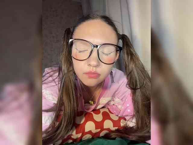 CuteLolly webcam