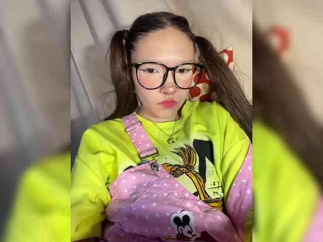 CuteLolly webcam