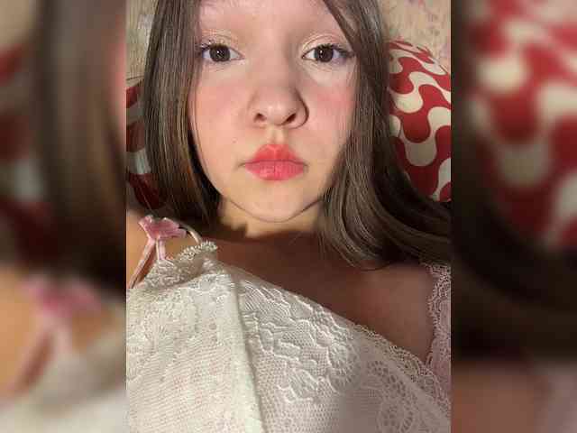 CuteLolly webcam