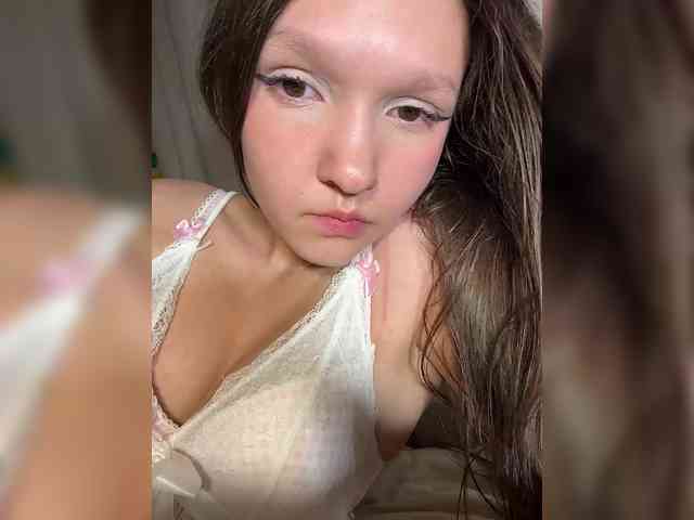 CuteLolly webcam