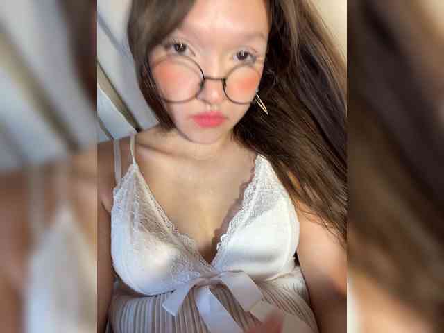 CuteLolly webcam
