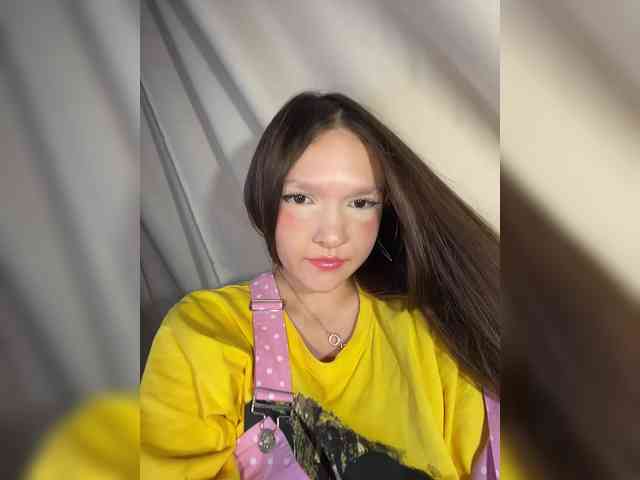 CuteLolly webcam