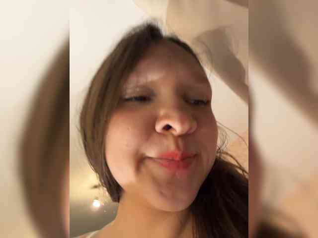 Cute-Lolly Live Webcam on BongaCams