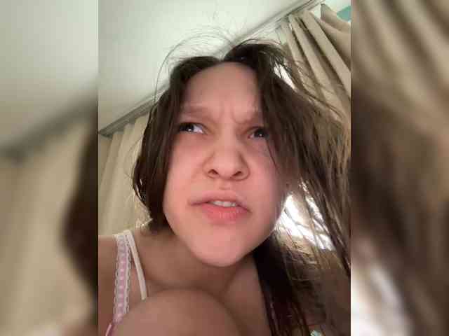 CuteLolly webcam