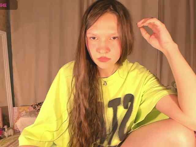 CuteLolly webcam