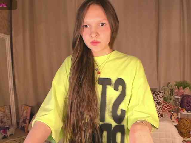 CuteLolly webcam