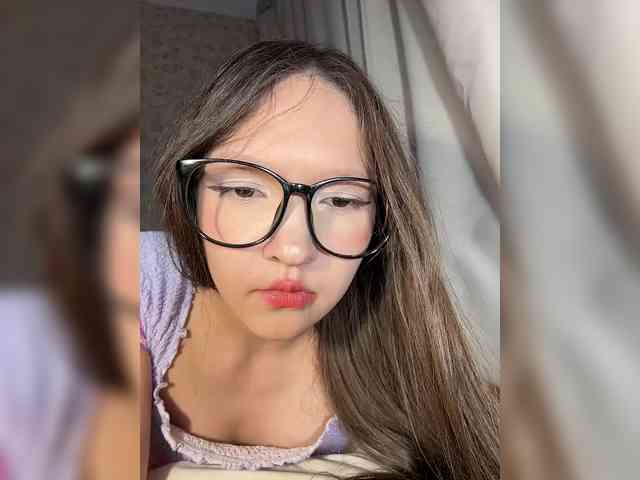 CuteLolly webcam