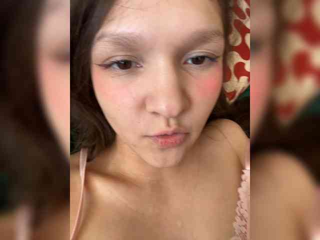 CuteLolly webcam