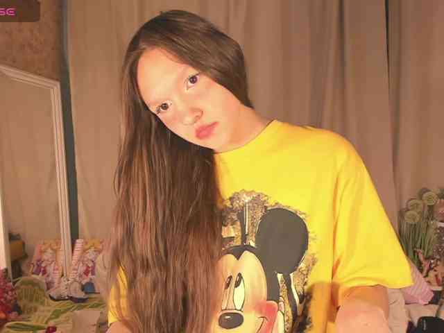 CuteLolly webcam