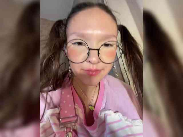 CuteLolly webcam