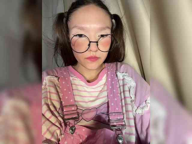 CuteLolly webcam