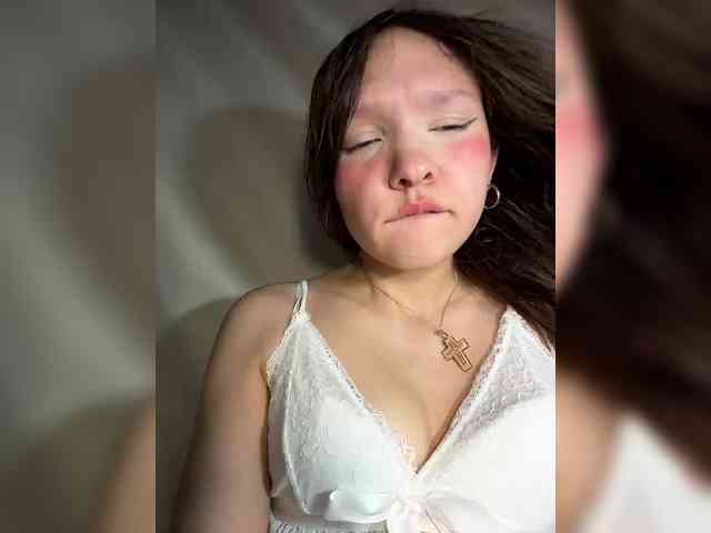 CuteLolly webcam