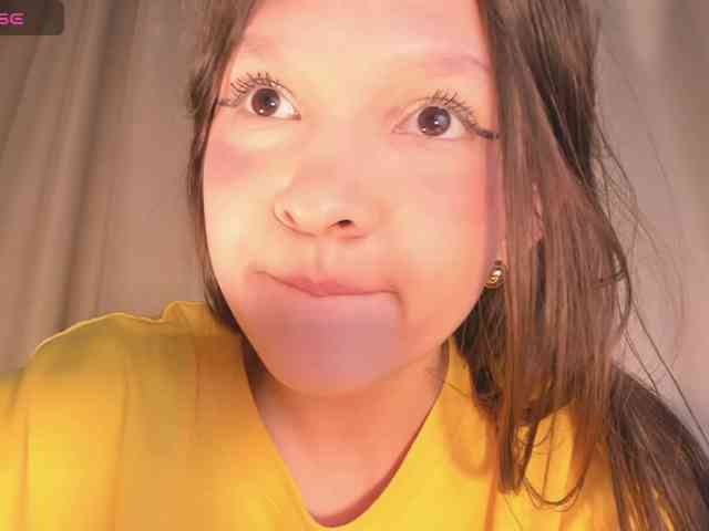 CuteLolly webcam