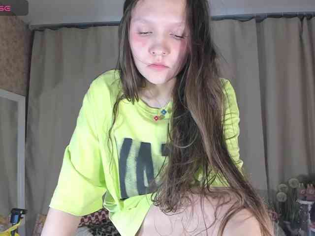 CuteLolly webcam