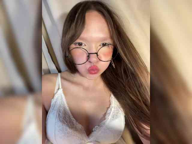 CuteLolly webcam