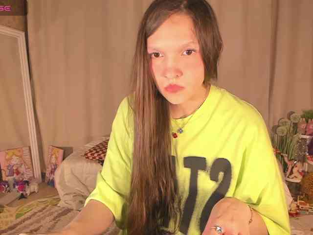 CuteLolly webcam