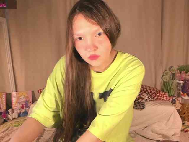 CuteLolly webcam