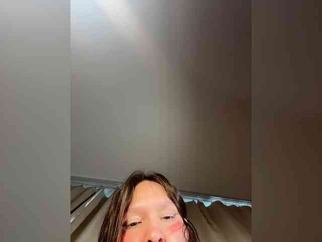 CuteLolly webcam