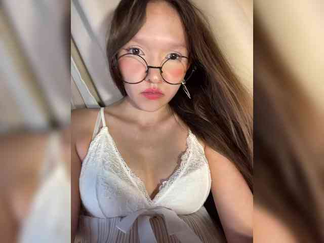 CuteLolly webcam