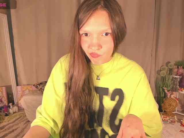 CuteLolly webcam