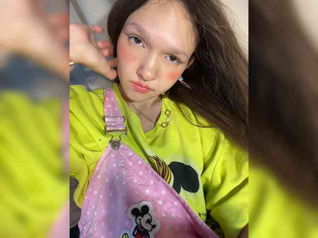 CuteLolly webcam