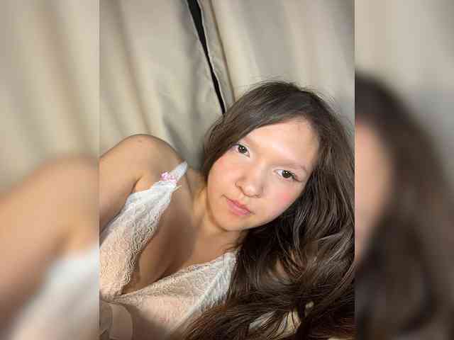 CuteLolly webcam