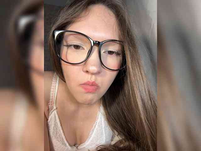 CuteLolly webcam