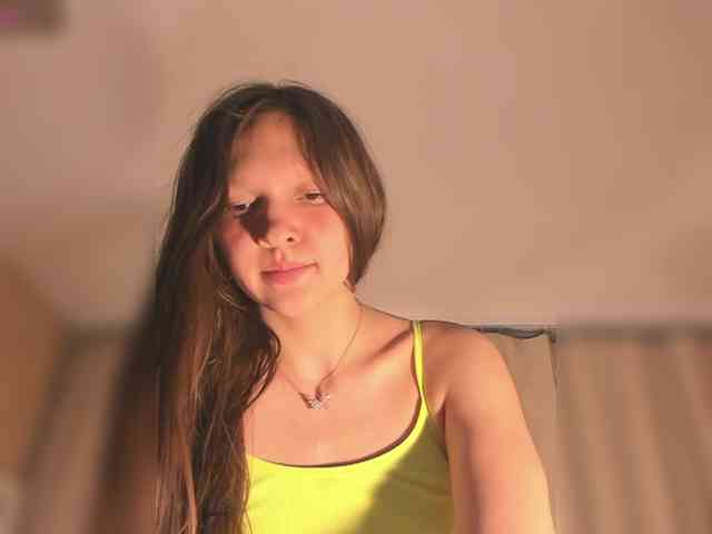 CuteLolly webcam