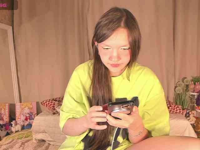 CuteLolly webcam