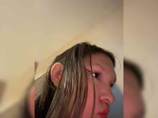 CuteLolly webcam