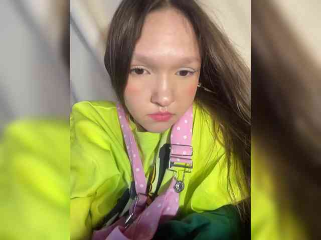 CuteLolly webcam