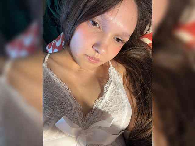 CuteLolly webcam