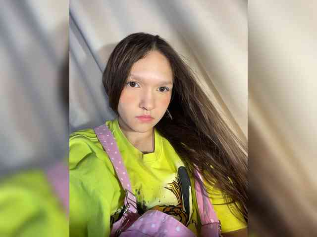 CuteLolly webcam