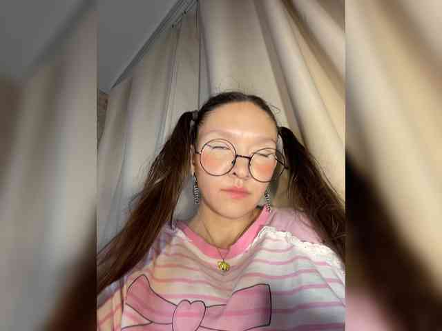 CuteLolly webcam
