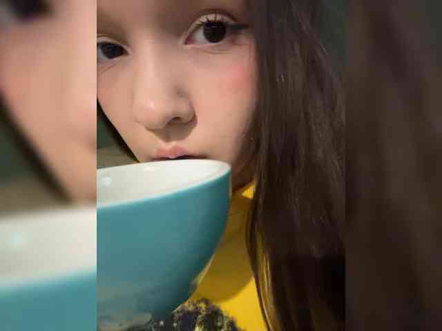 CuteLolly webcam