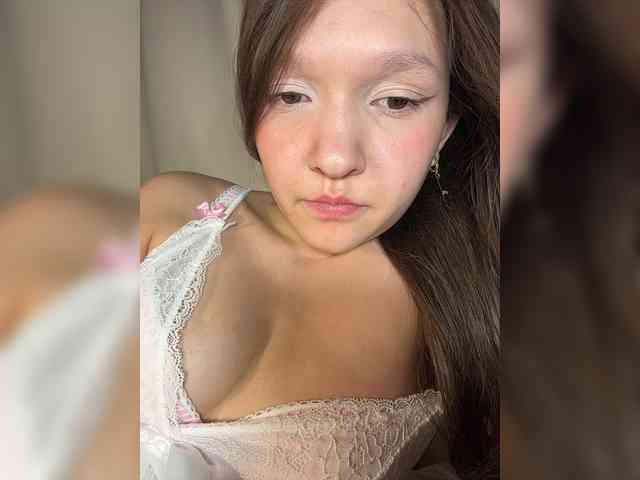 CuteLolly webcam