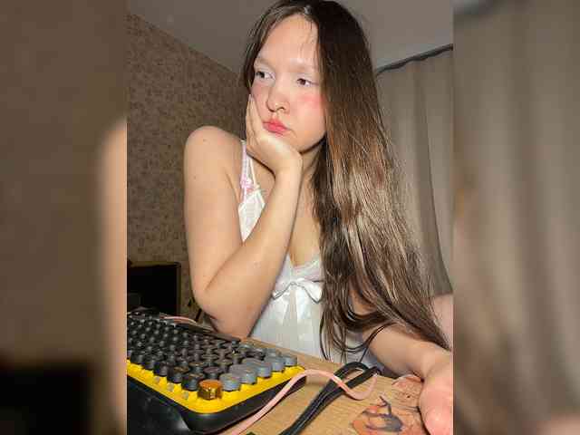 CuteLolly webcam