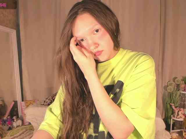 CuteLolly webcam