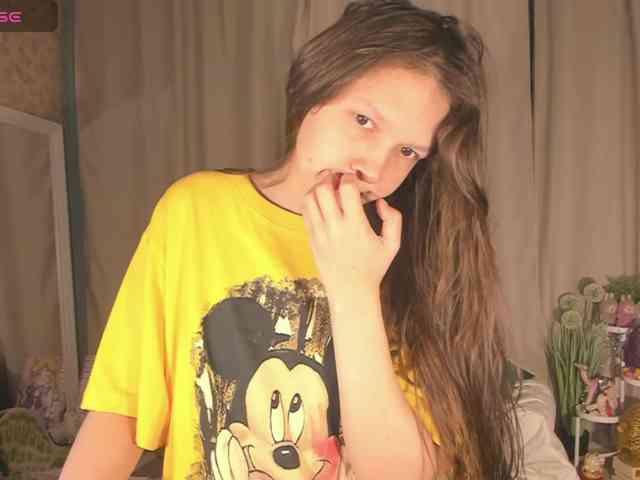 CuteLolly webcam