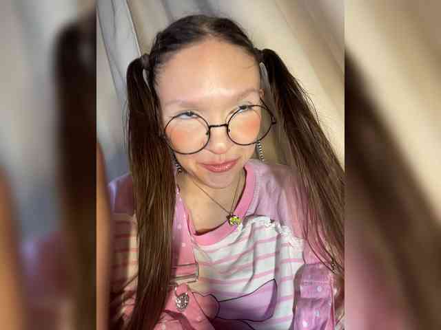 CuteLolly webcam