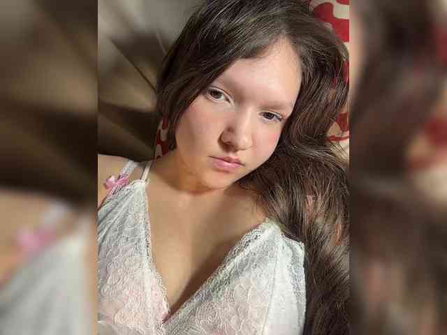 CuteLolly webcam