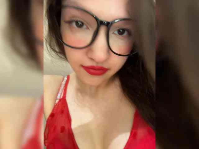 Cute-Lolly Sex Cam Show