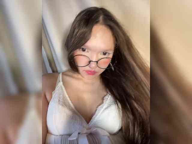 CuteLolly webcam