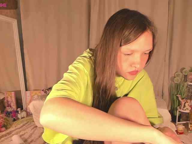 CuteLolly webcam