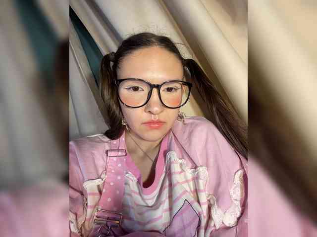 CuteLolly webcam